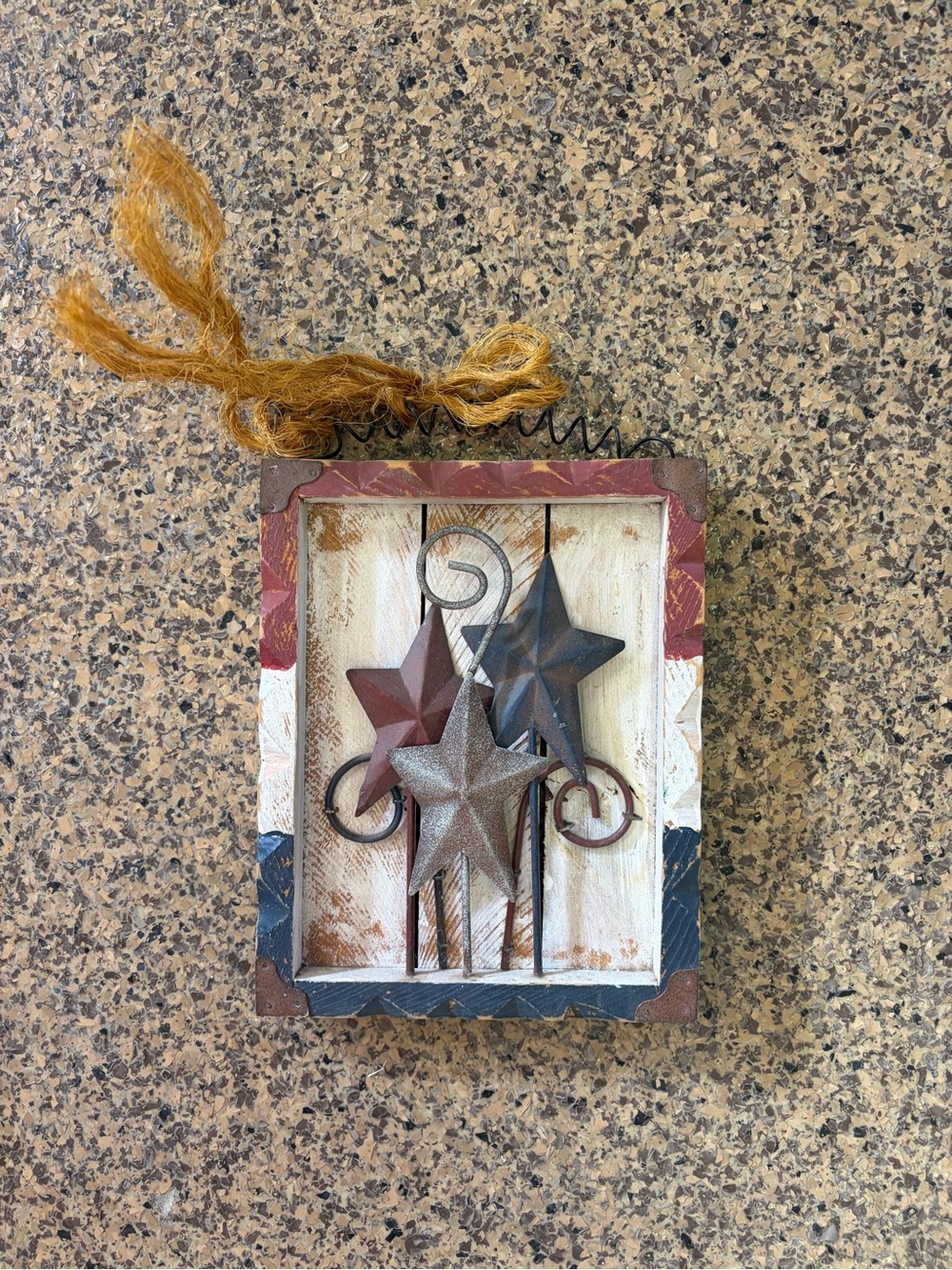 Rustic Americana Patriotic Star Wall Hanging – Wood & Metal